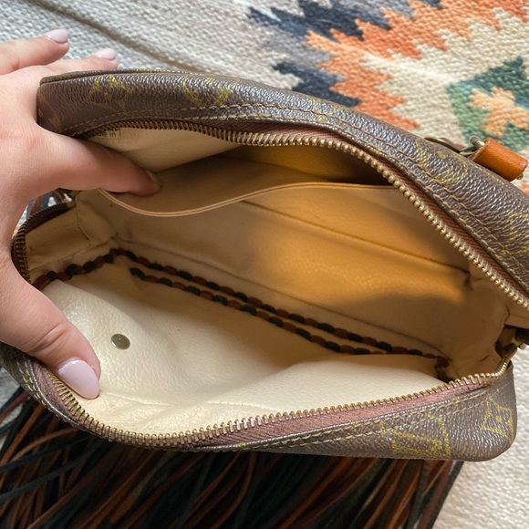 Authentic Revamped Fringe Louis Vuitton Crossbody - Picture 3 of 5